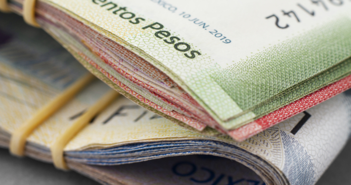 arreglo-de-billetes-mexicanos